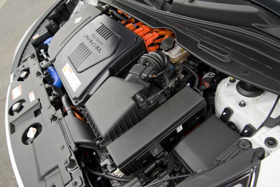  Hyundai Tucson Fuel Cell 2014 года  (фото 12 из 32)